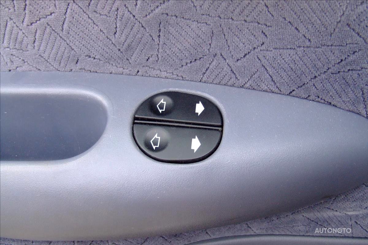 Ford Fiesta, 1998 - pohled č. 9