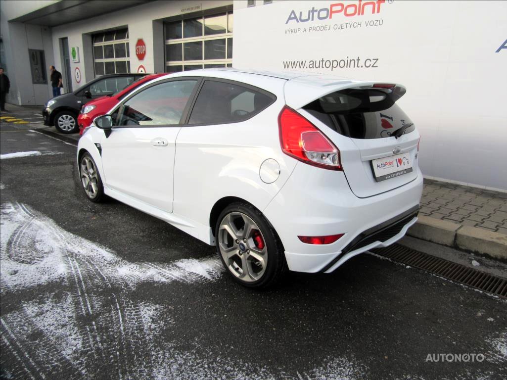 Ford Fiesta, 2013 - pohled č. 3