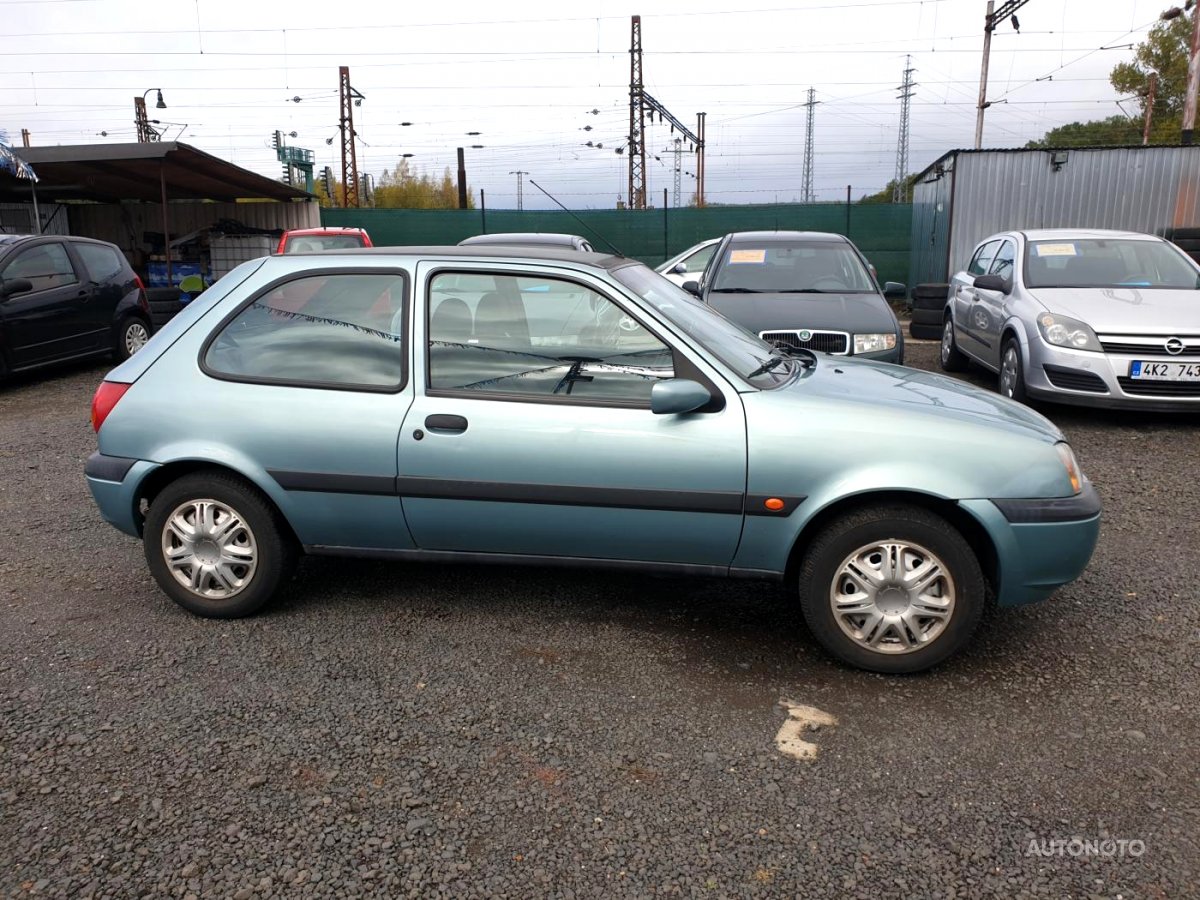 Ford Fiesta, 2001 - pohled č. 3