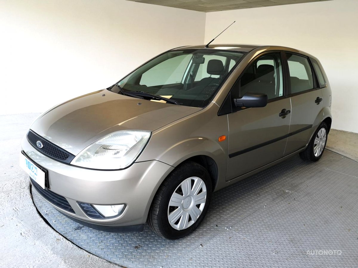 Ford Fiesta, 2004 - pohled č. 3