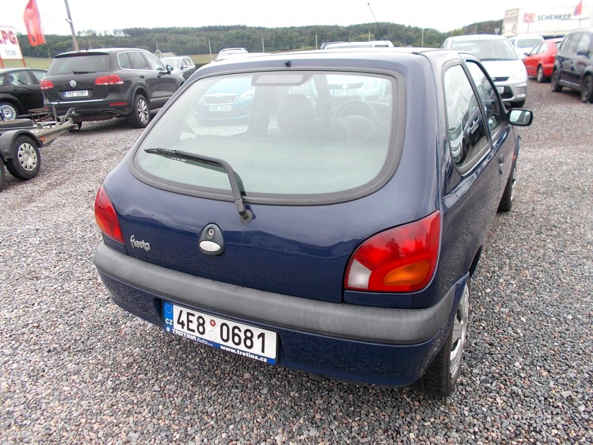 Ford Fiesta, 2001 - pohled č. 3