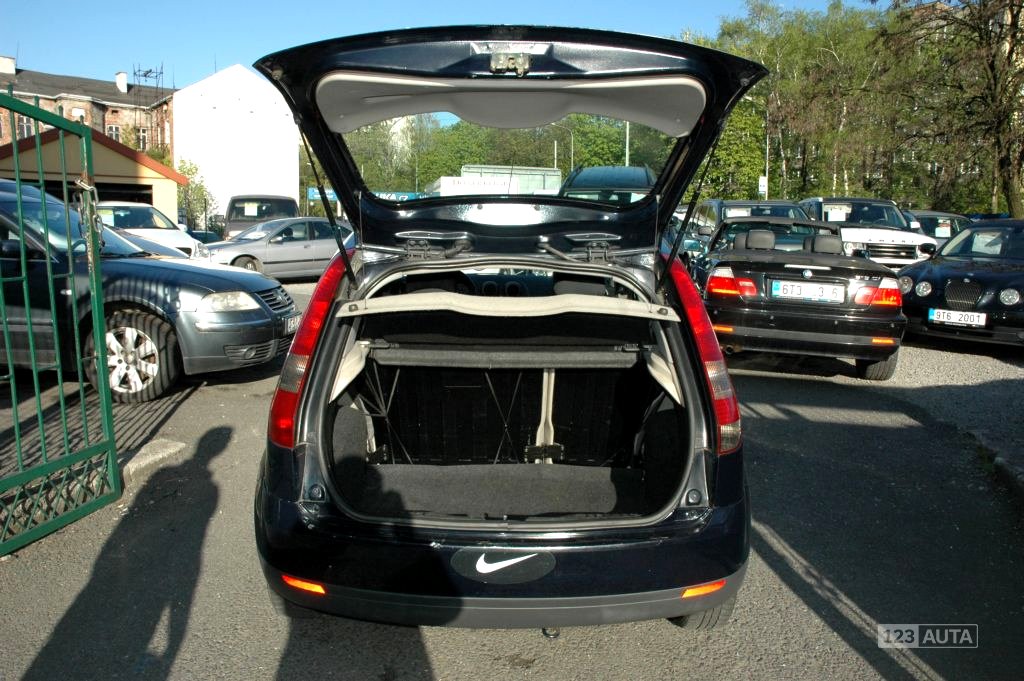 Ford Fiesta, 2005 - pohled č. 22