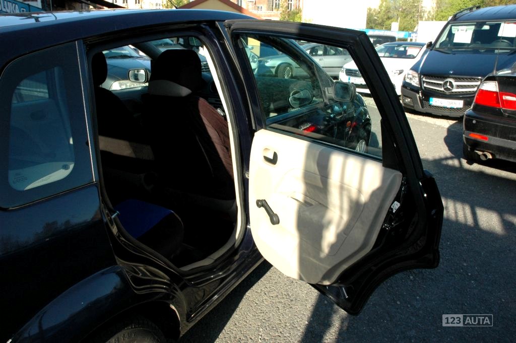 Ford Fiesta, 2005 - pohled č. 24