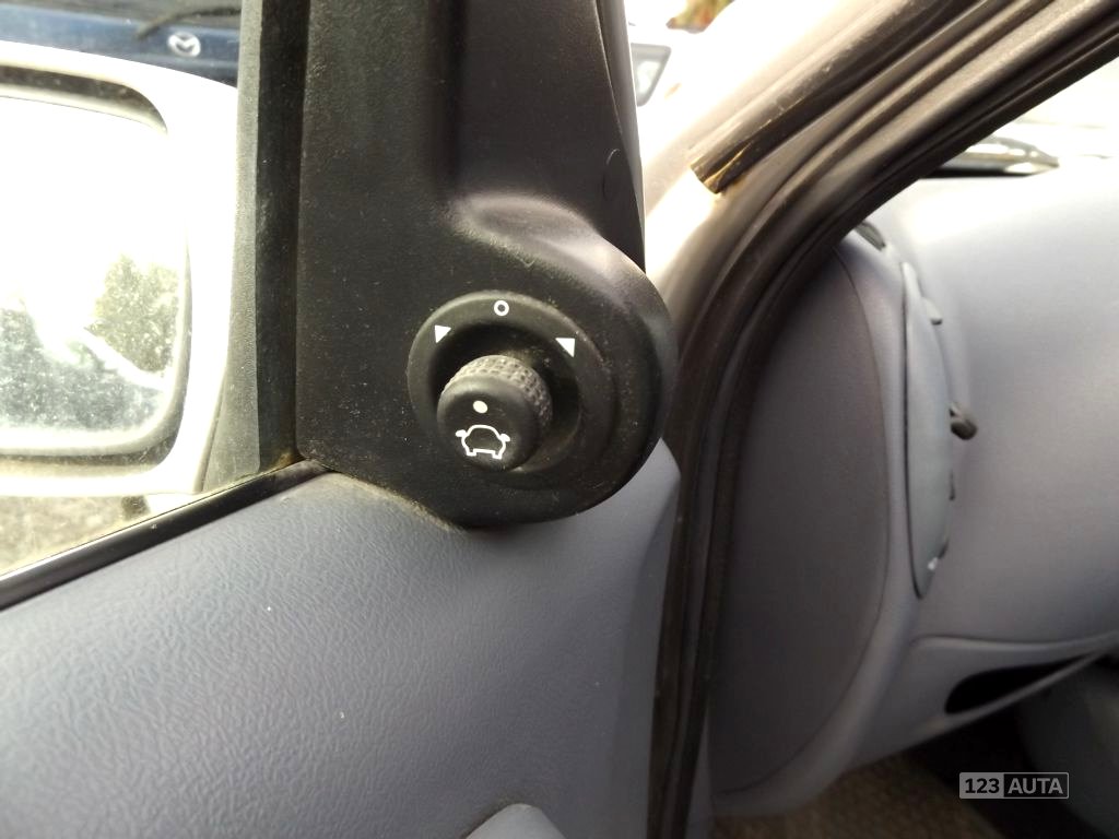 Ford Fiesta, 1998 - pohled č. 11