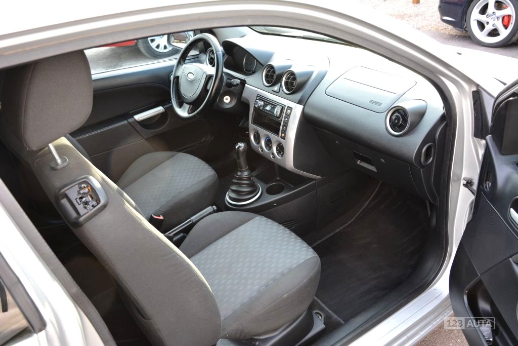 Ford Fiesta, 2005 - pohled č. 16