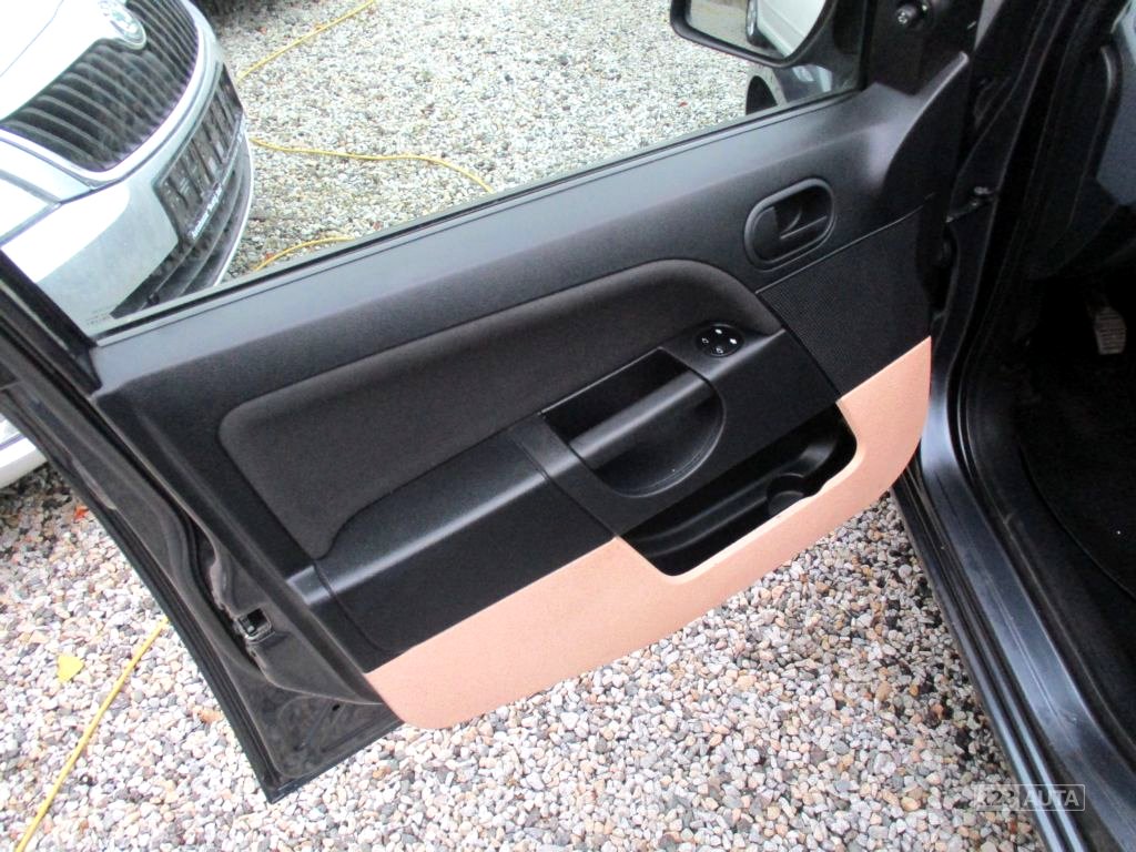 Ford Fiesta, 2006 - pohled č. 13