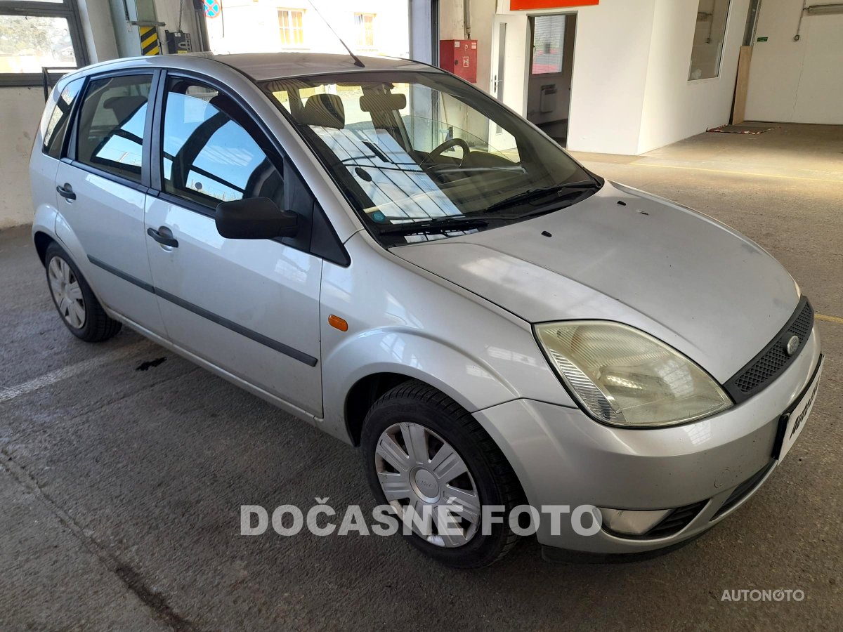 Ford Fiesta, 2004 - celkový pohled