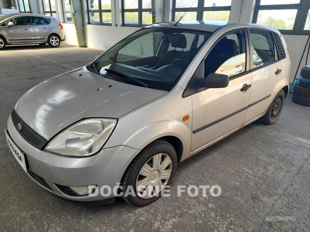 Ford Fiesta, 2004 - pohled č. 3