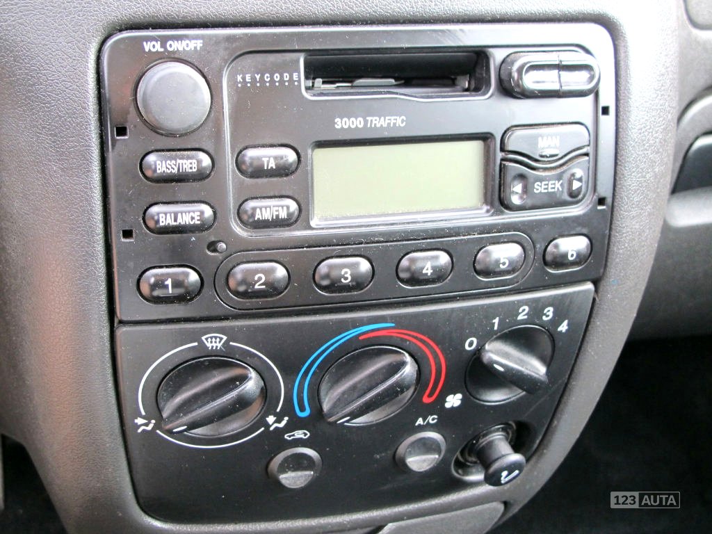 Ford Fiesta, 2001 - pohled č. 13