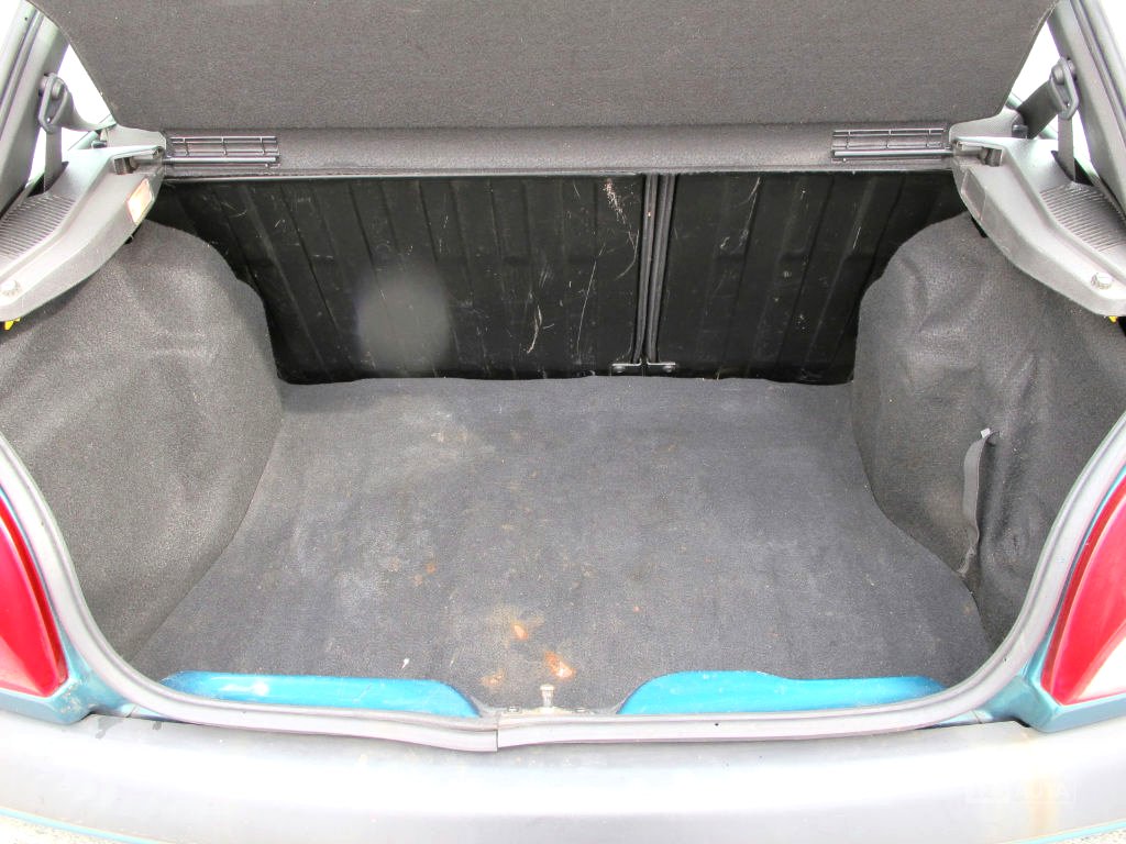 Ford Fiesta, 2001 - pohled č. 16