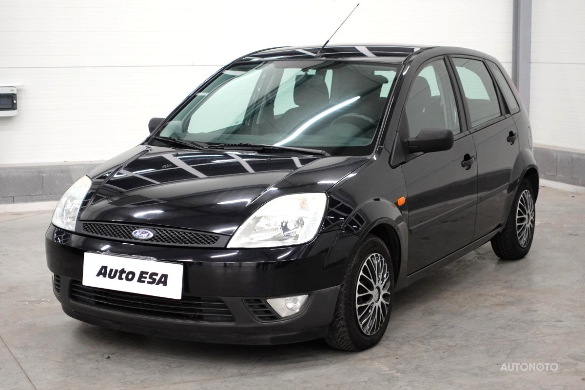 Ford Fiesta, 2004 - pohled č. 3