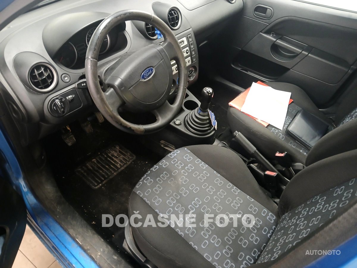 Ford Fiesta, 2003 - pohled č. 3