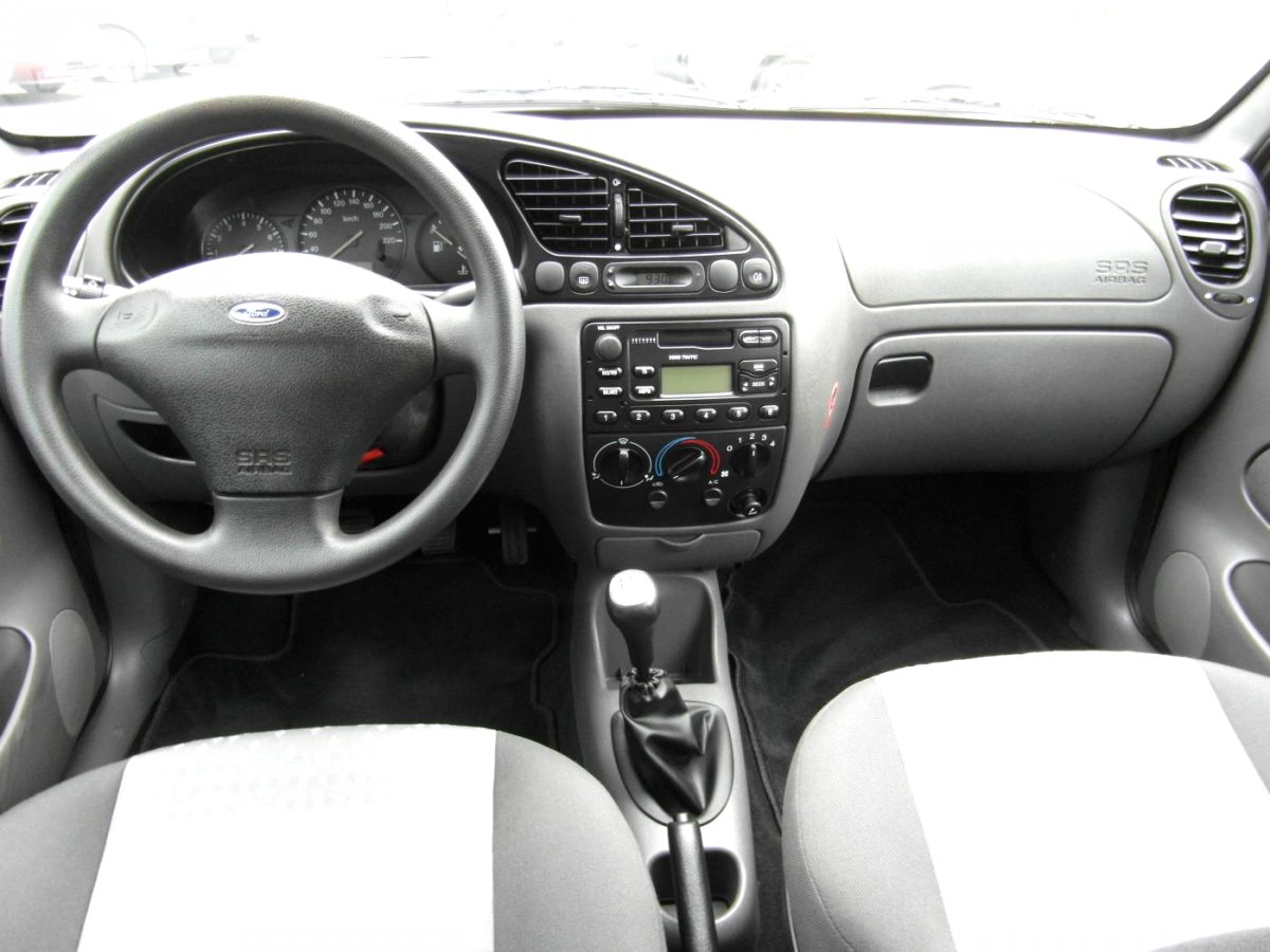 Ford Fiesta, 2000 - pohled č. 9