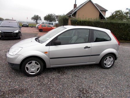 Ford Fiesta, 2003 - pohled č. 3