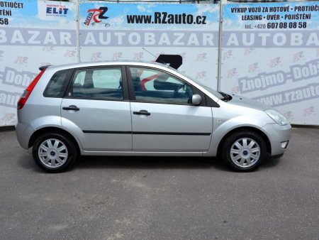 Ford Fiesta, 2003 - pohled č. 5