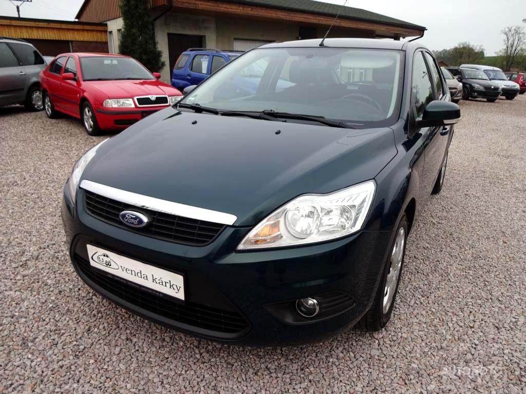 Ford Focus 1,6i16V,5 dveří,, 2008 - pohled č. 4