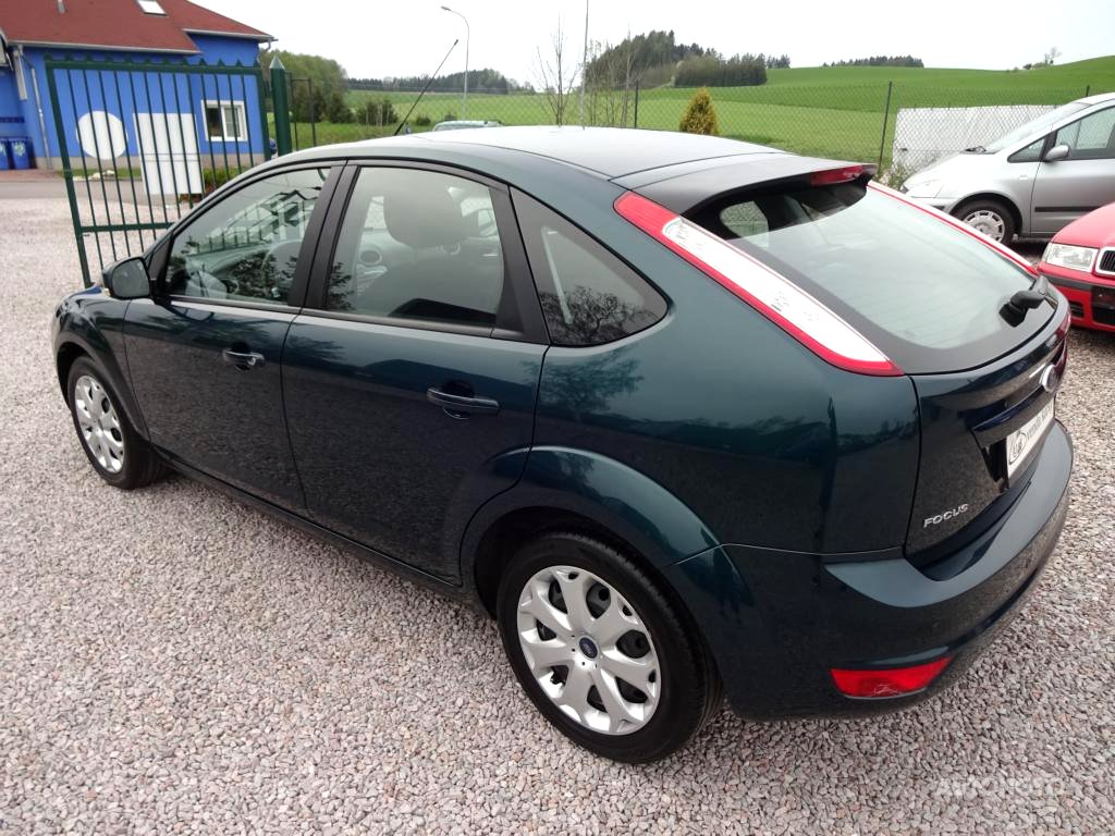 Ford Focus 1,6i16V,5 dveří,, 2008 - pohled č. 6