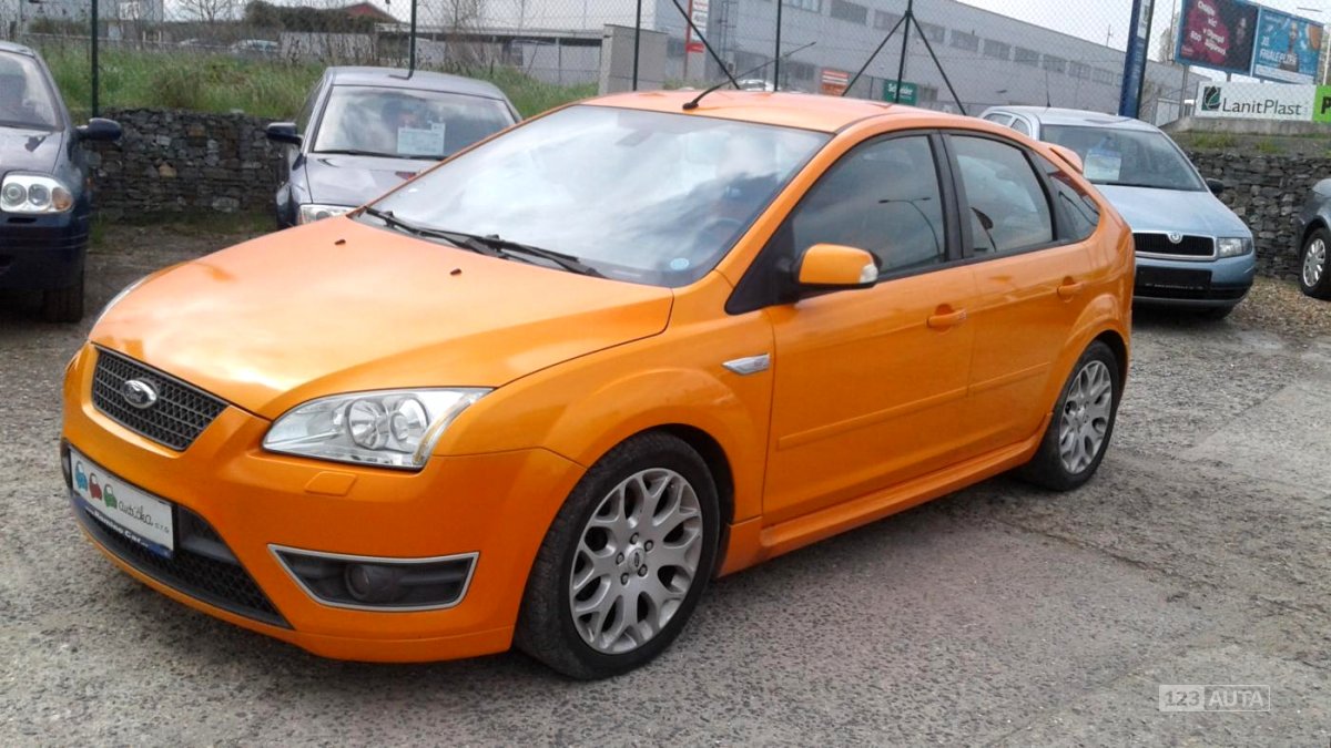 Ford Focus ST, 2.5i, 166kW, 2006 - celkový pohled