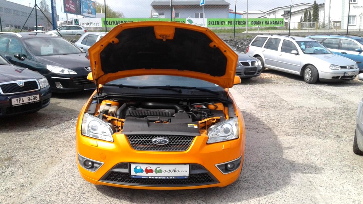 Ford Focus ST, 2.5i, 166kW, 2006 - pohled č. 25