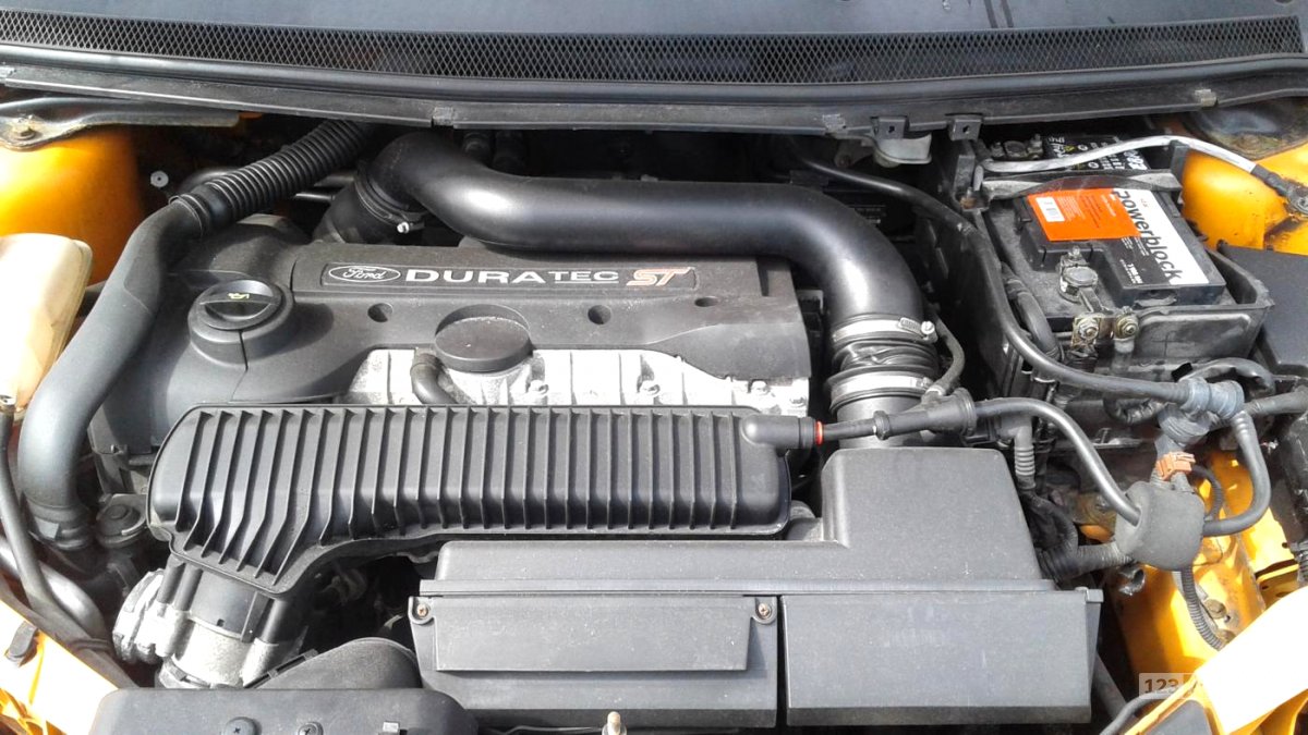 Ford Focus ST, 2.5i, 166kW, 2006 - pohled č. 27