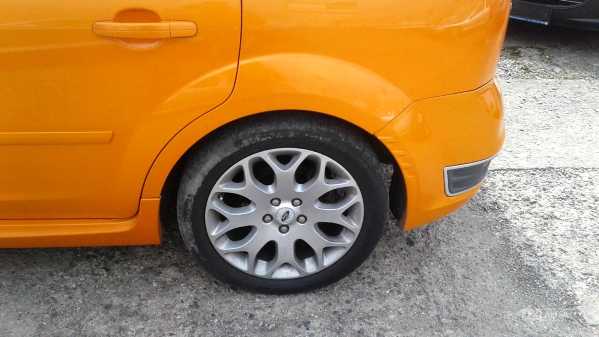 Ford Focus ST, 2.5i, 166kW, 2006 - pohled č. 30