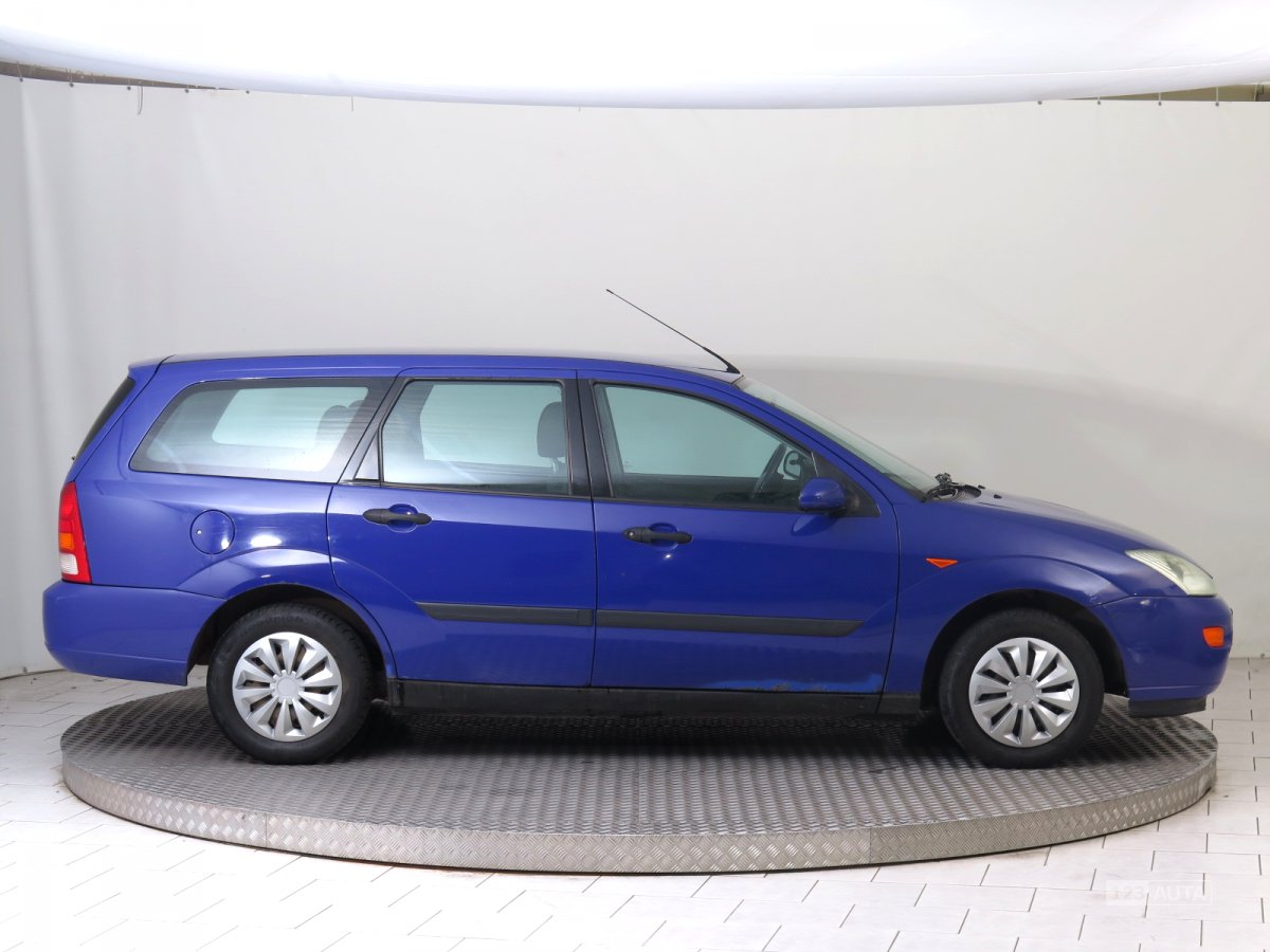 Ford Focus, 2000 - pohled č. 8