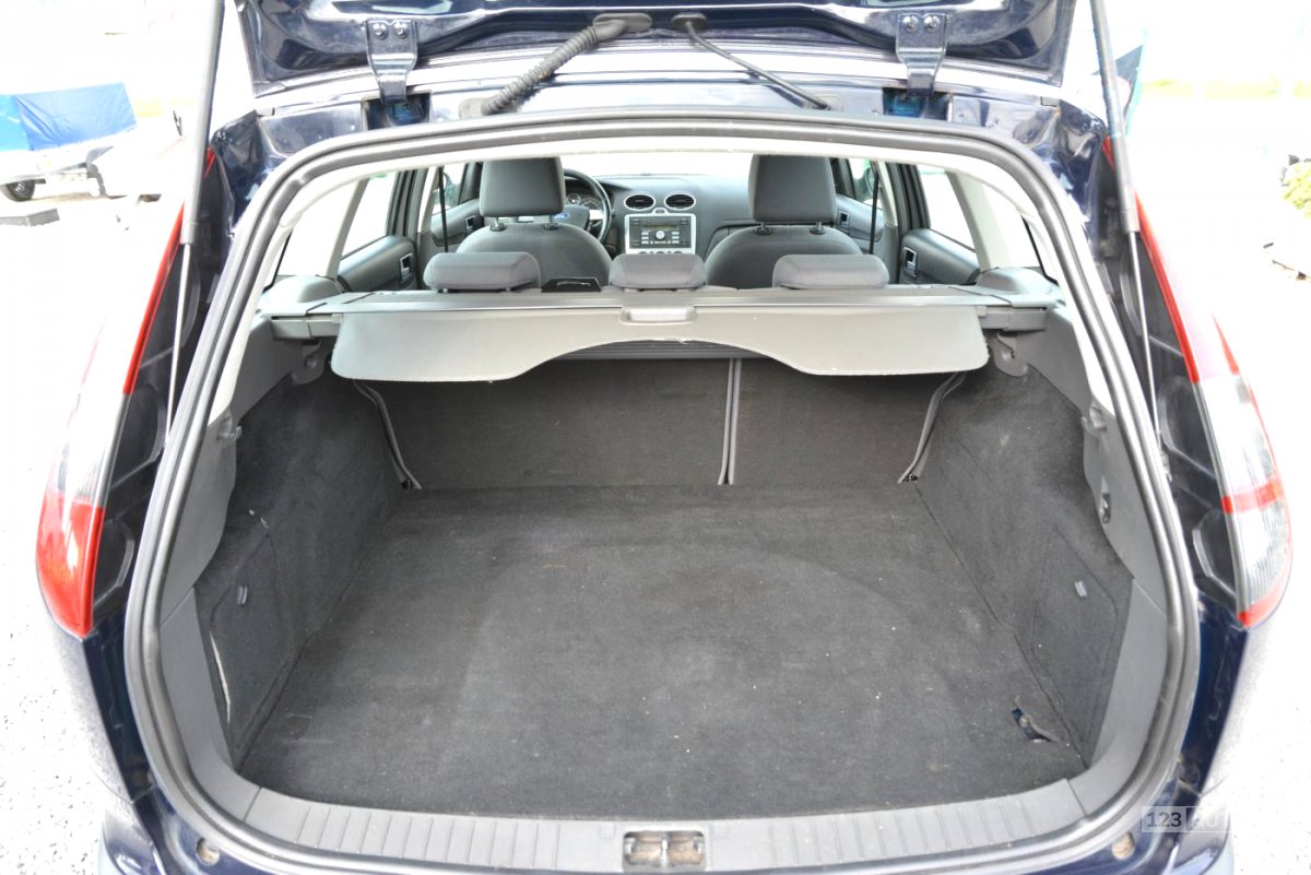 Ford Focus, 2005 - pohled č. 19