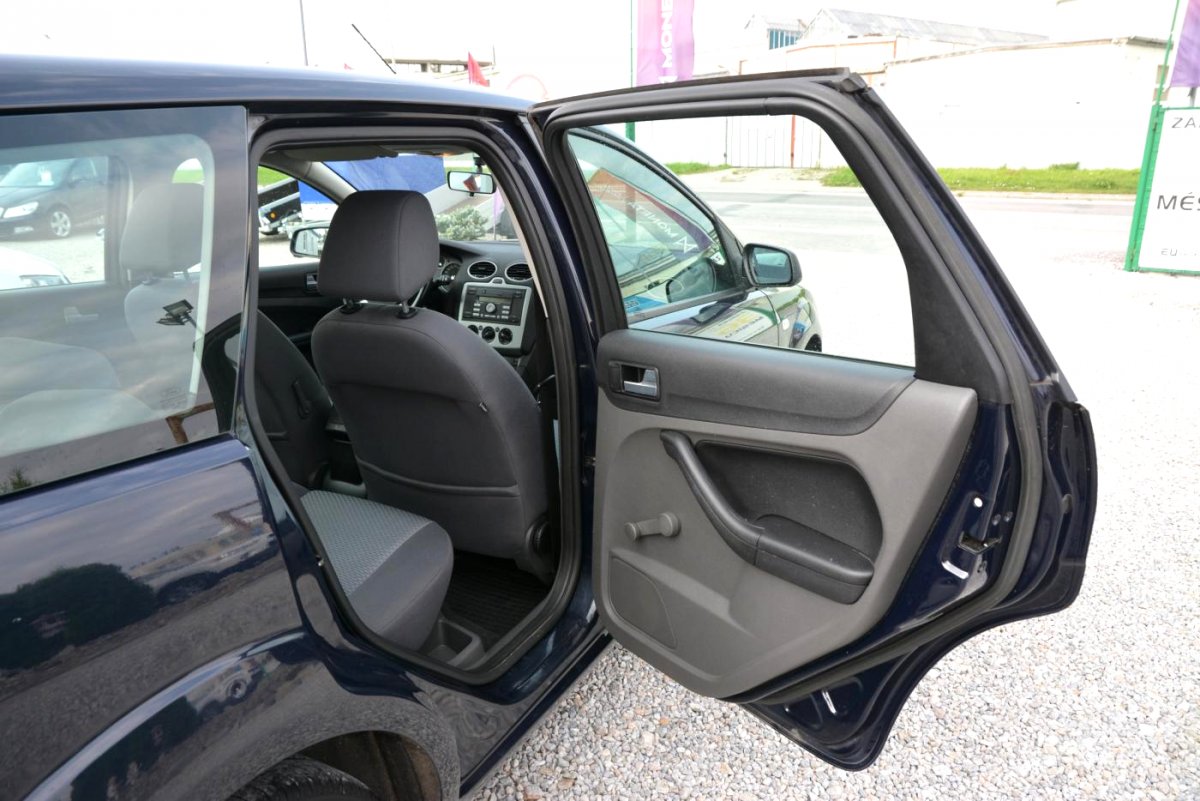 Ford Focus, 2005 - pohled č. 23