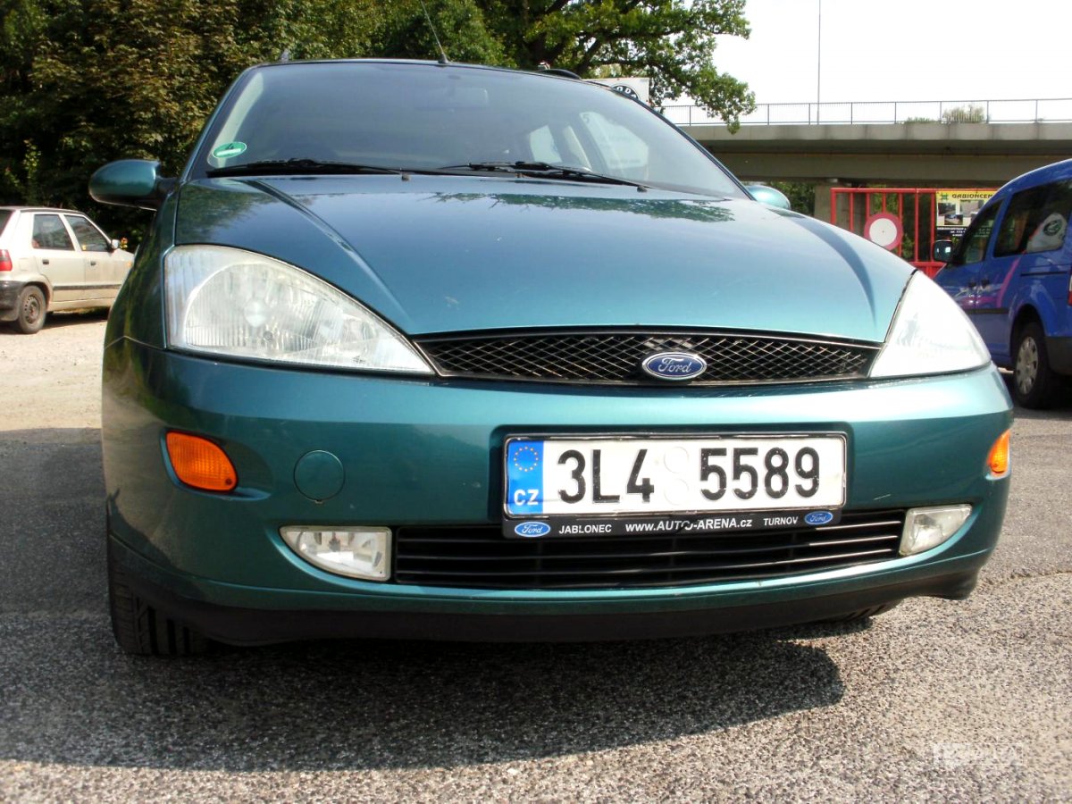 Ford Focus, 2001 - celkový pohled