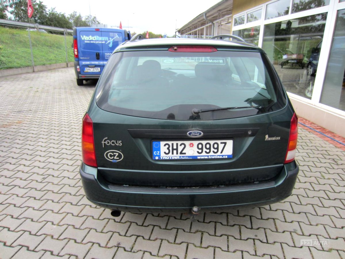 Ford Focus, 2003 - pohled č. 5