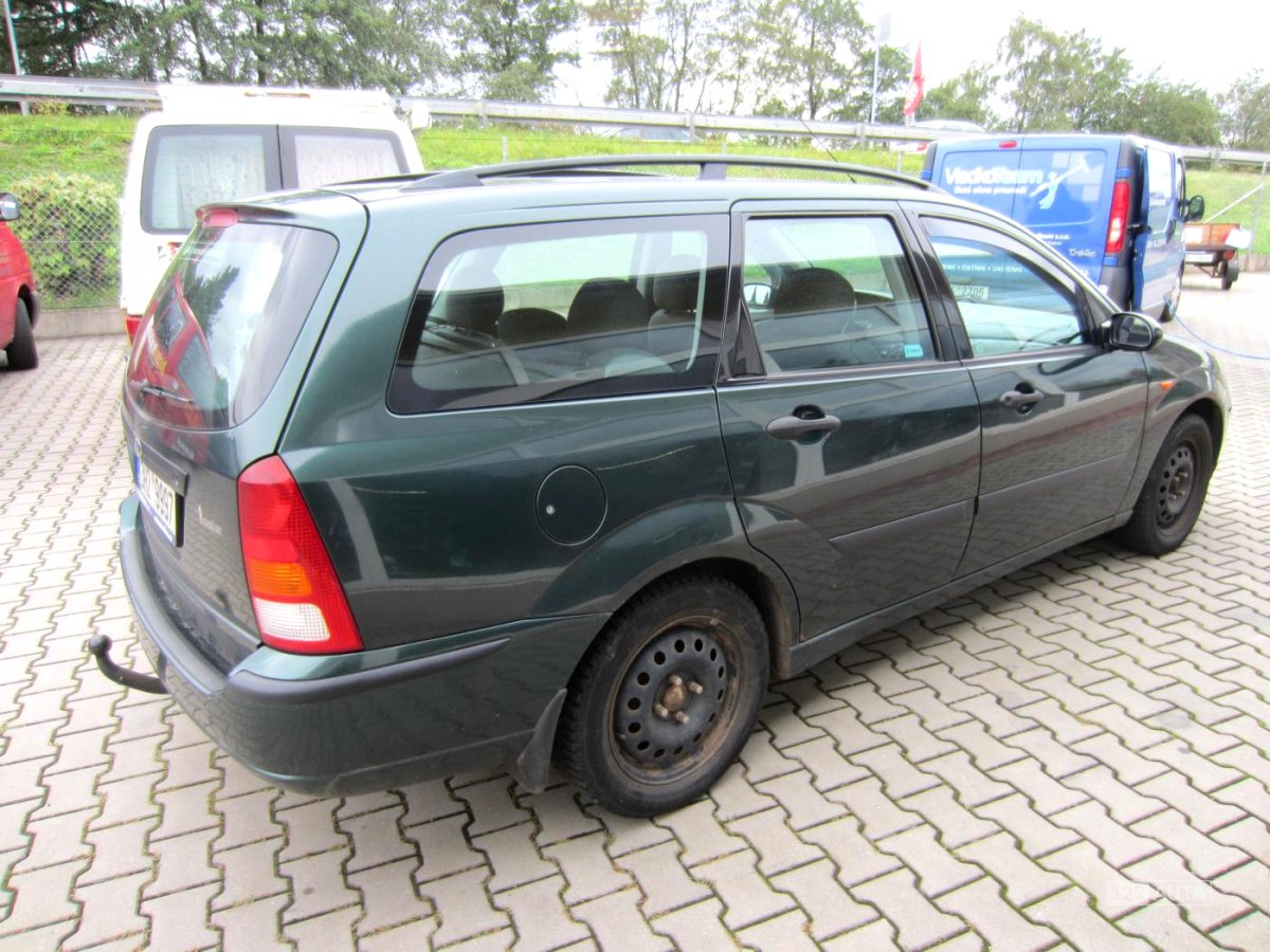 Ford Focus, 2003 - pohled č. 6