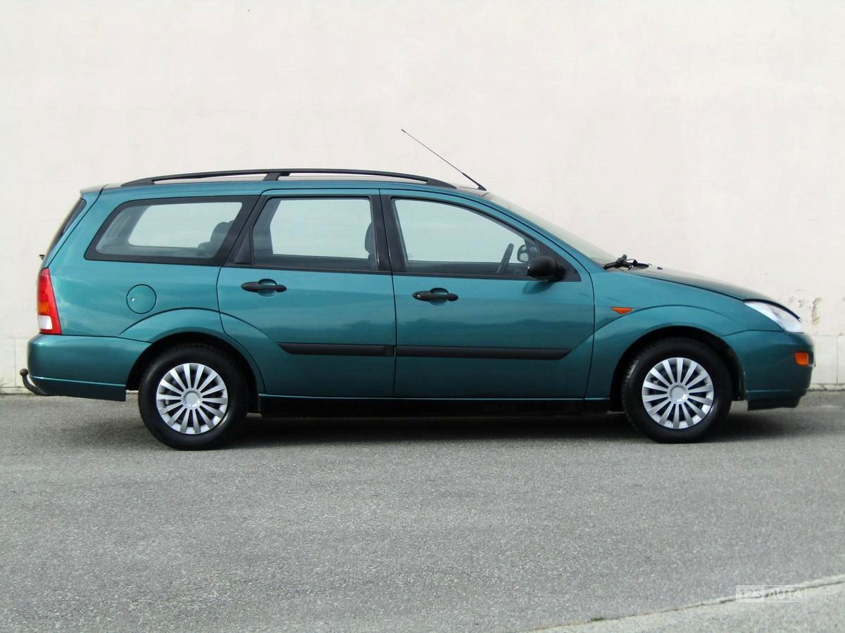 Ford Focus, 1999 - pohled č. 4