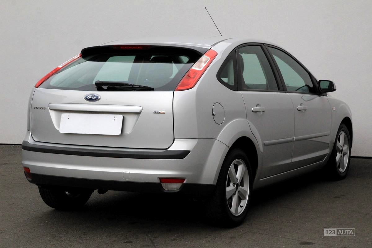 Ford Focus, 2005 - pohled č. 5