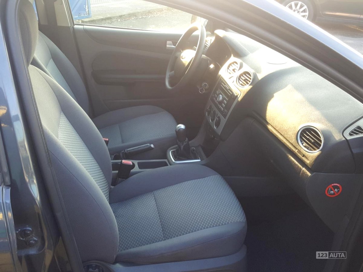 Ford Focus, 2006 - pohled č. 8