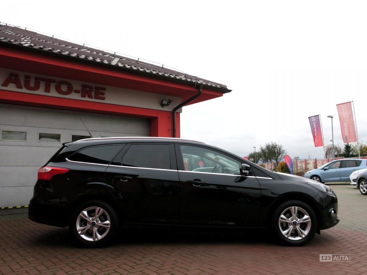 Ford Focus, 2012 - pohled č. 5