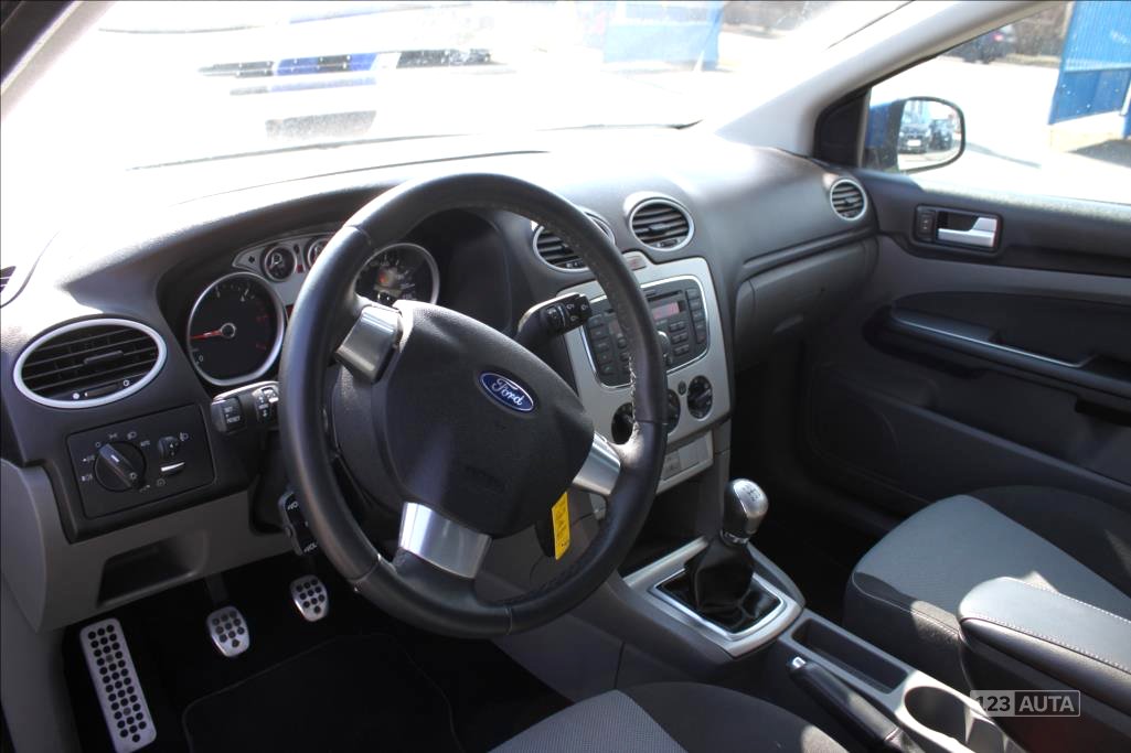 Ford Focus, 2010 - pohled č. 9