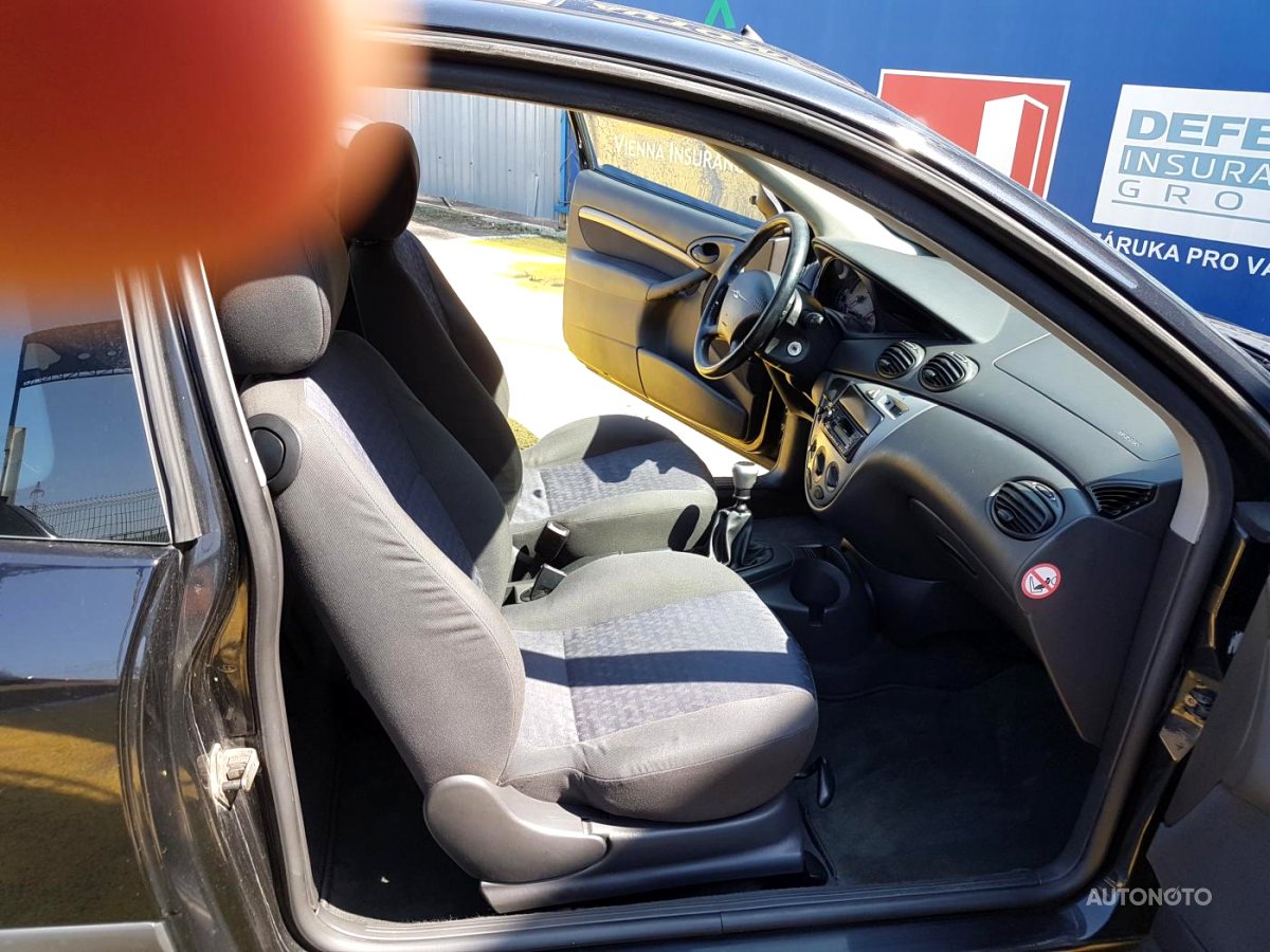 Ford Focus, 2001 - pohled č. 8
