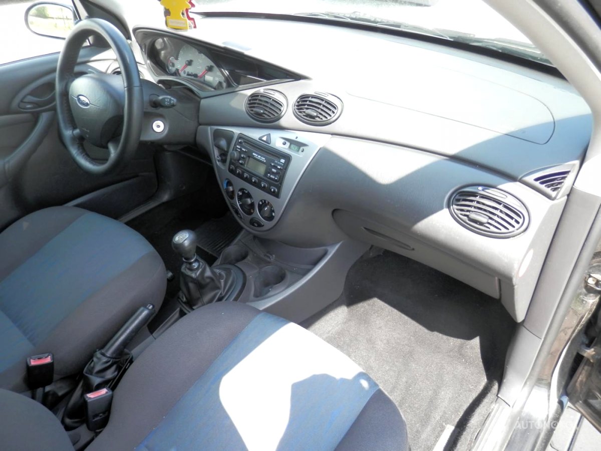Ford Focus, 2003 - pohled č. 10