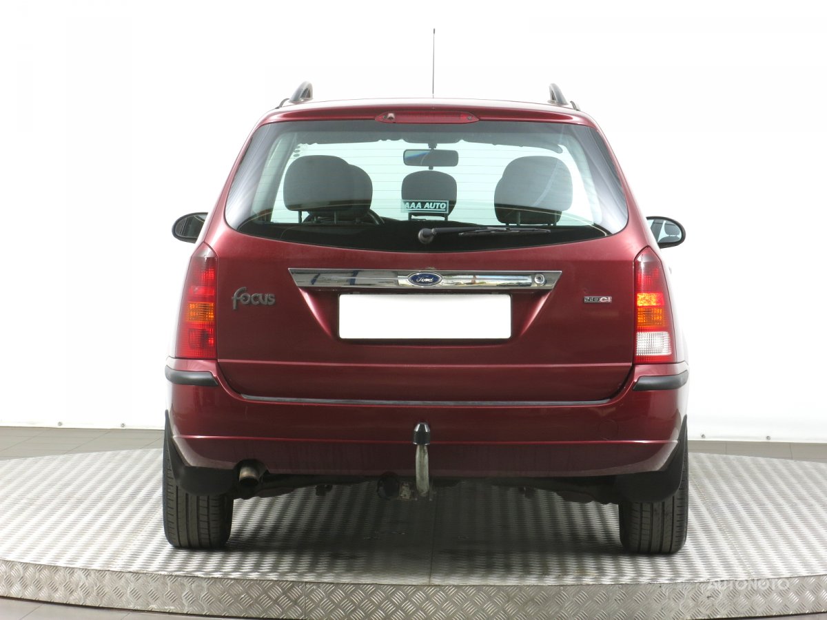 Ford Focus, 2003 - pohled č. 6