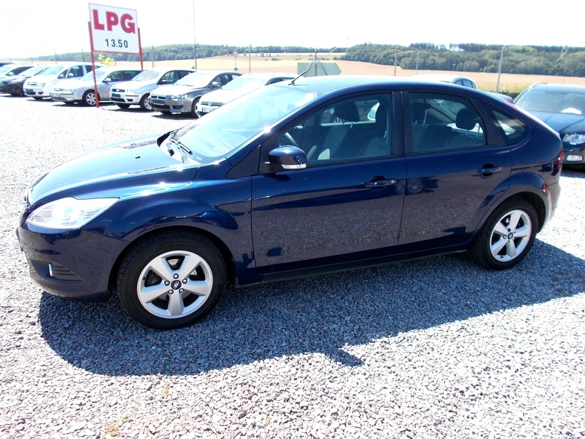 Ford Focus, 2010 - pohled č. 3