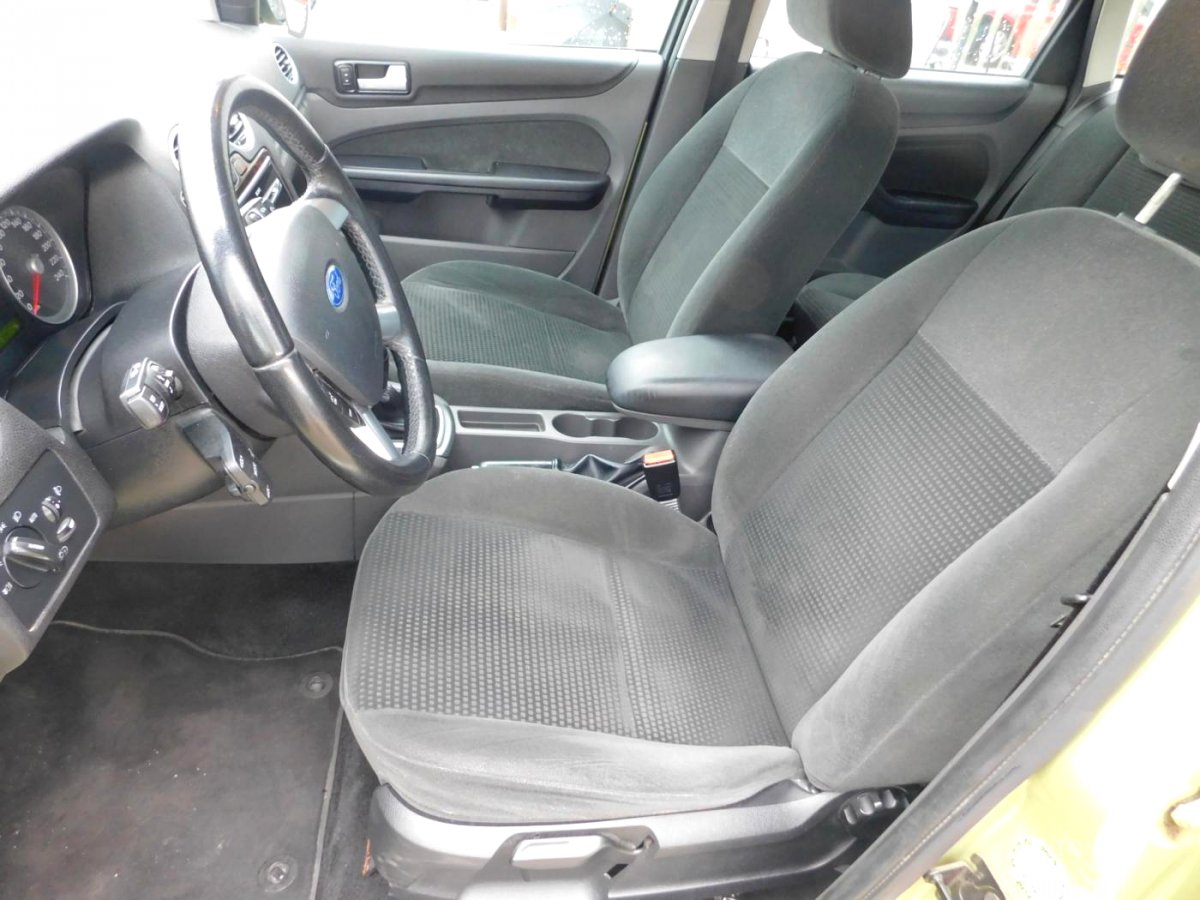 Ford Focus, 2006 - pohled č. 9