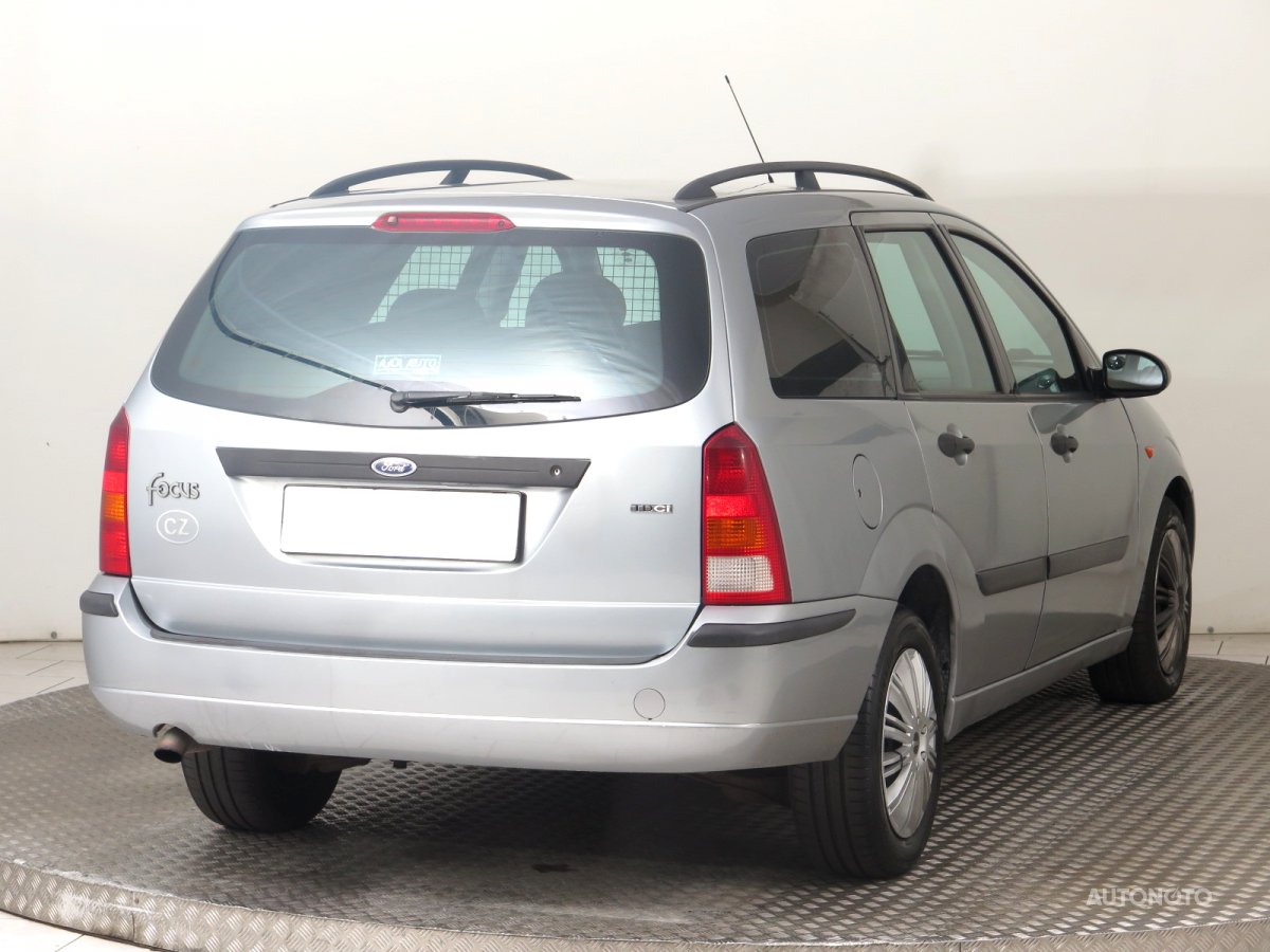 Ford Focus, 2004 - pohled č. 7