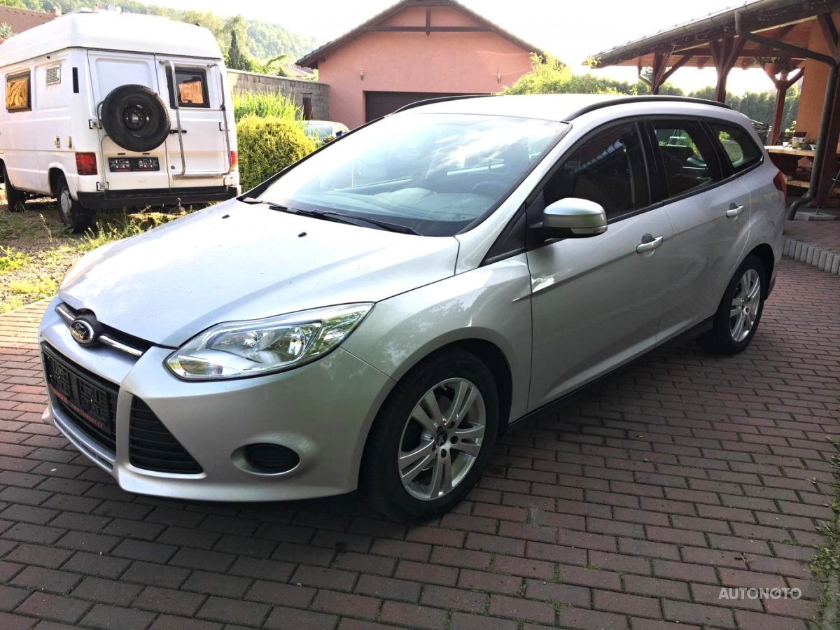 Ford Focus, 2012 - pohled č. 3