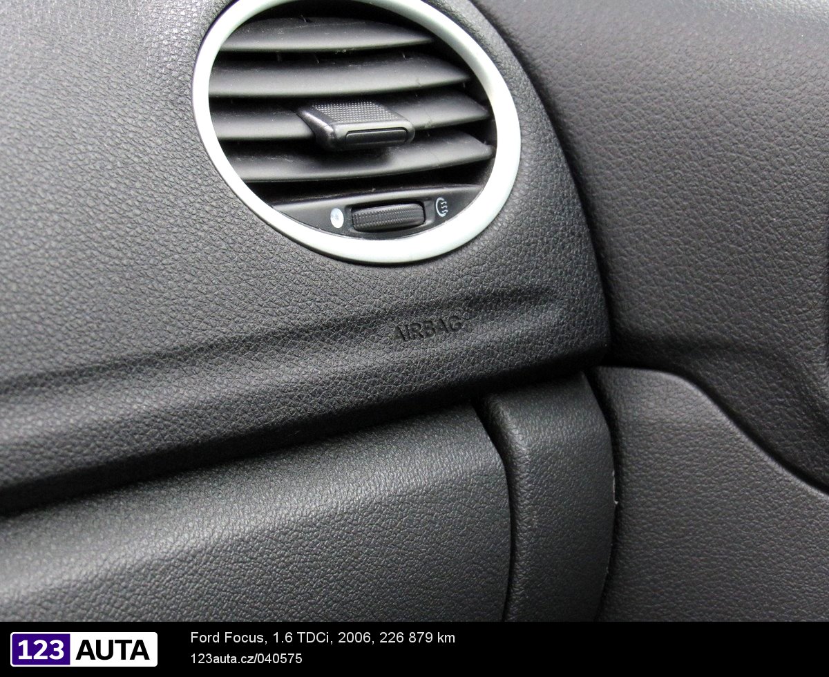 Ford Focus, 2006 - pohled č. 25