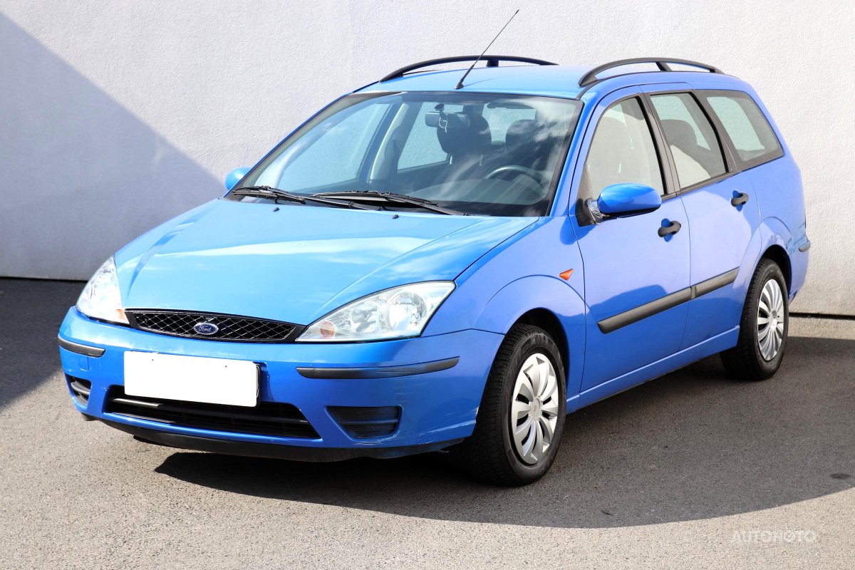 Ford Focus, 2002 - pohled č. 3