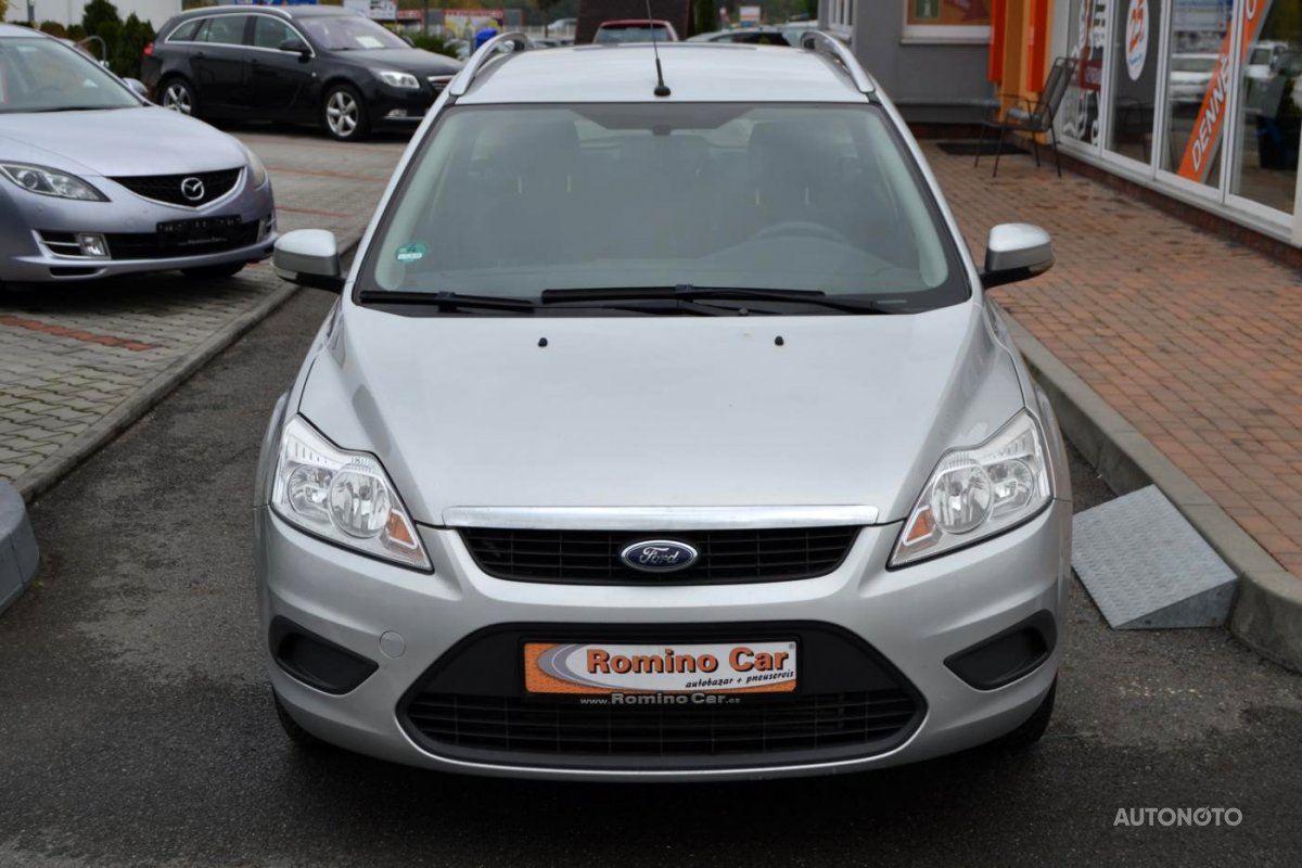 Ford Focus, 2010 - pohled č. 2