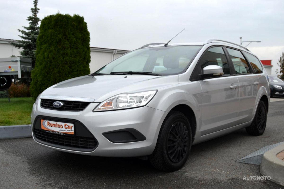 Ford Focus, 2010 - pohled č. 3