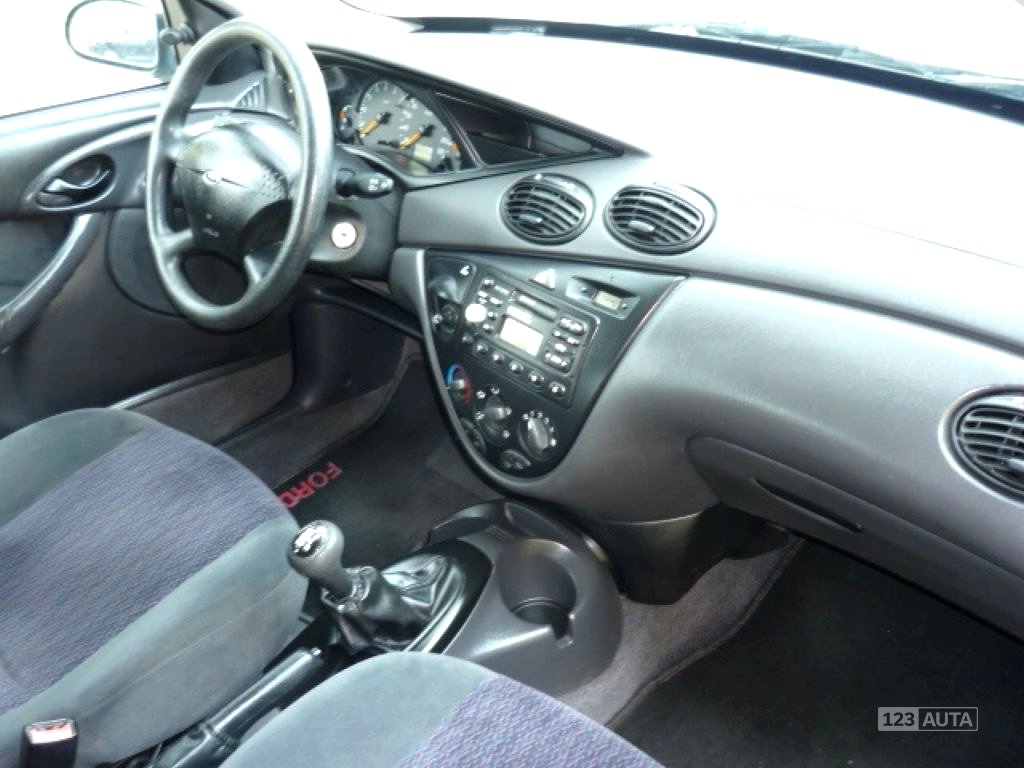 Ford Focus, 1999 - pohled č. 15