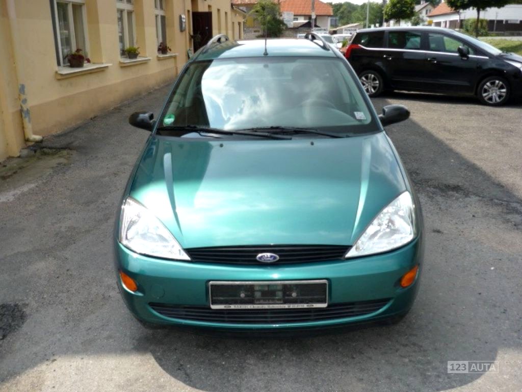 Ford Focus, 1999 - pohled č. 2