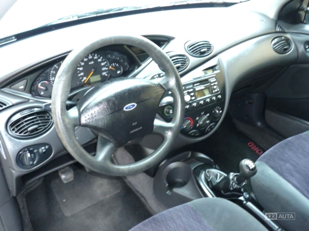 Ford Focus, 1999 - pohled č. 9